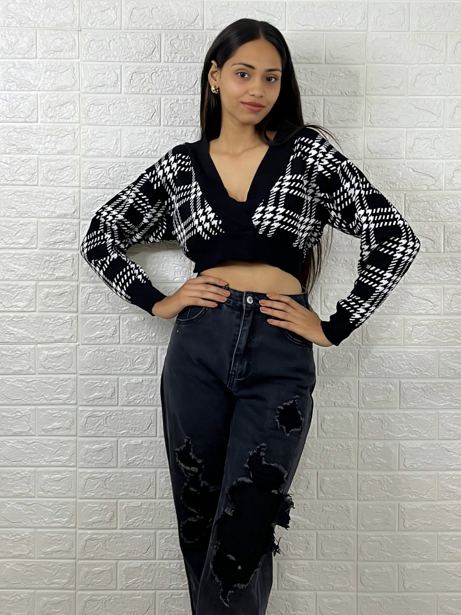 Black & White Checkered Knit Crop Top