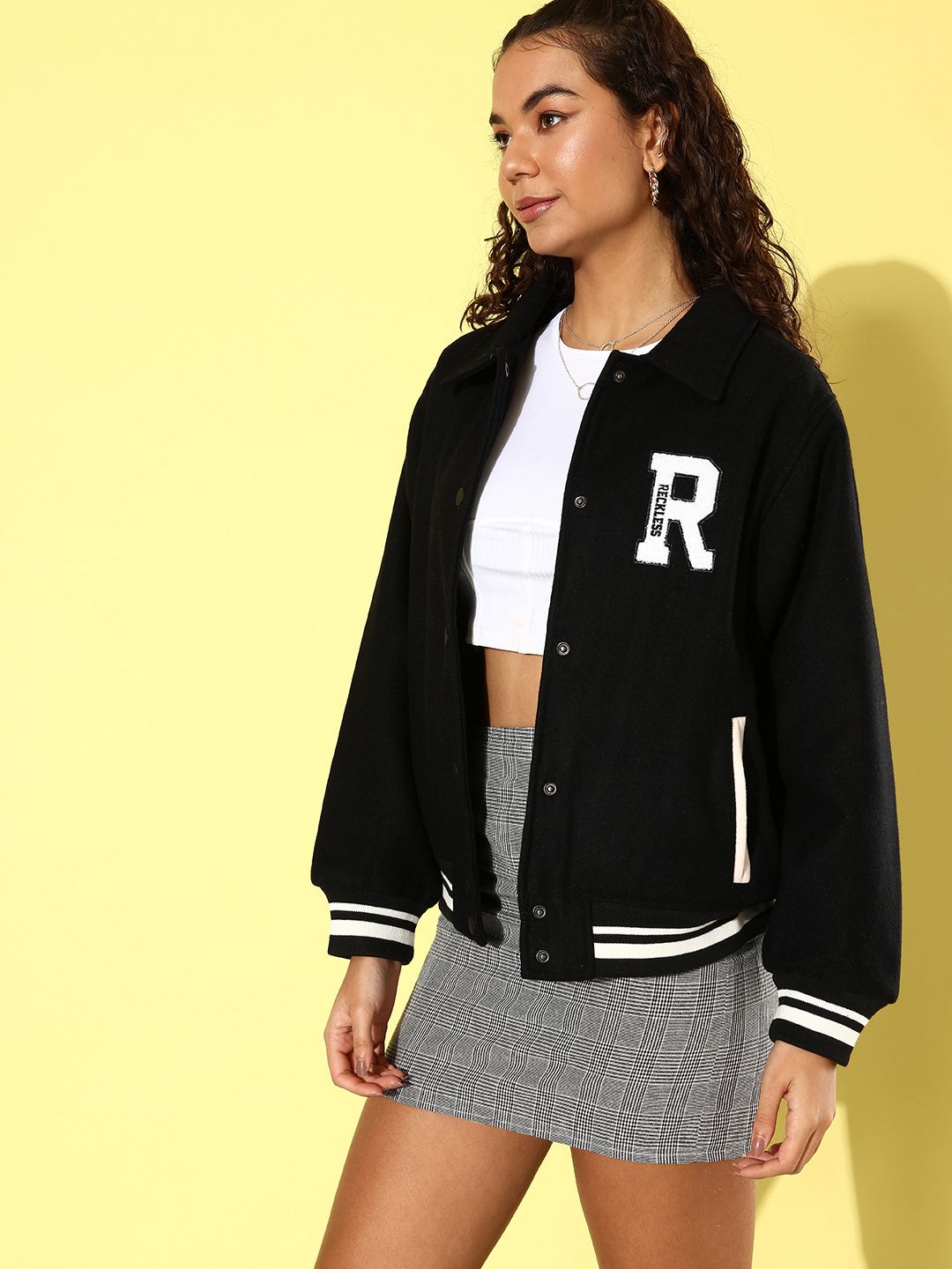 Black “R” Patch Varsity Jacket – Streetwear Letterman Bomber