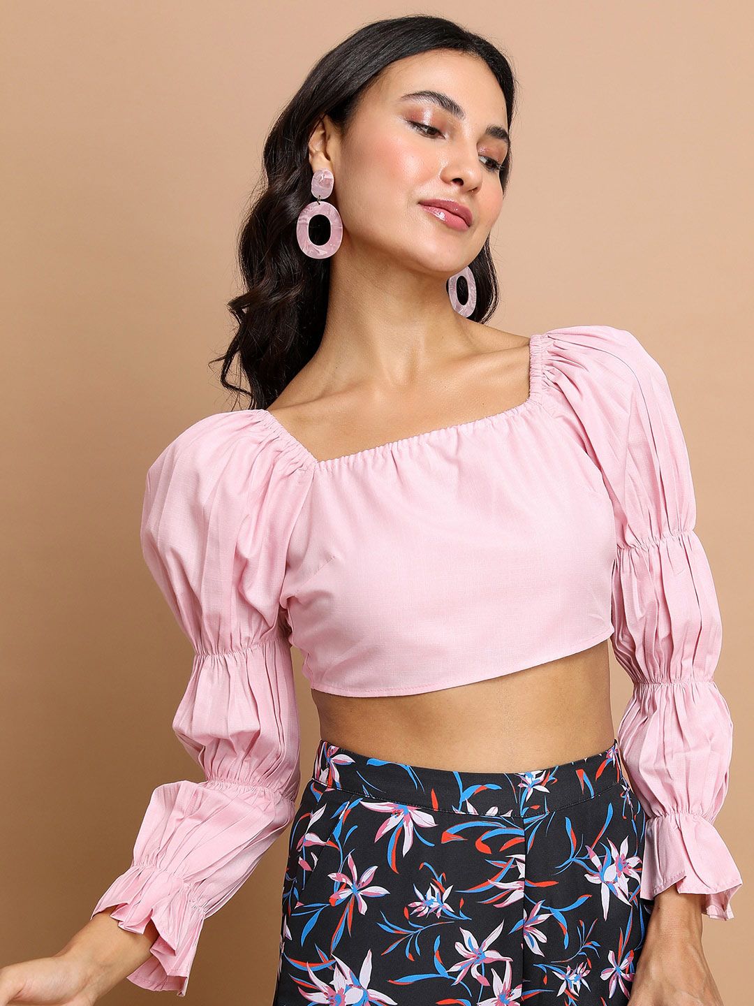 Pink Puff-Sleeve Square-Neck Crop Top – Chic Casual Wear