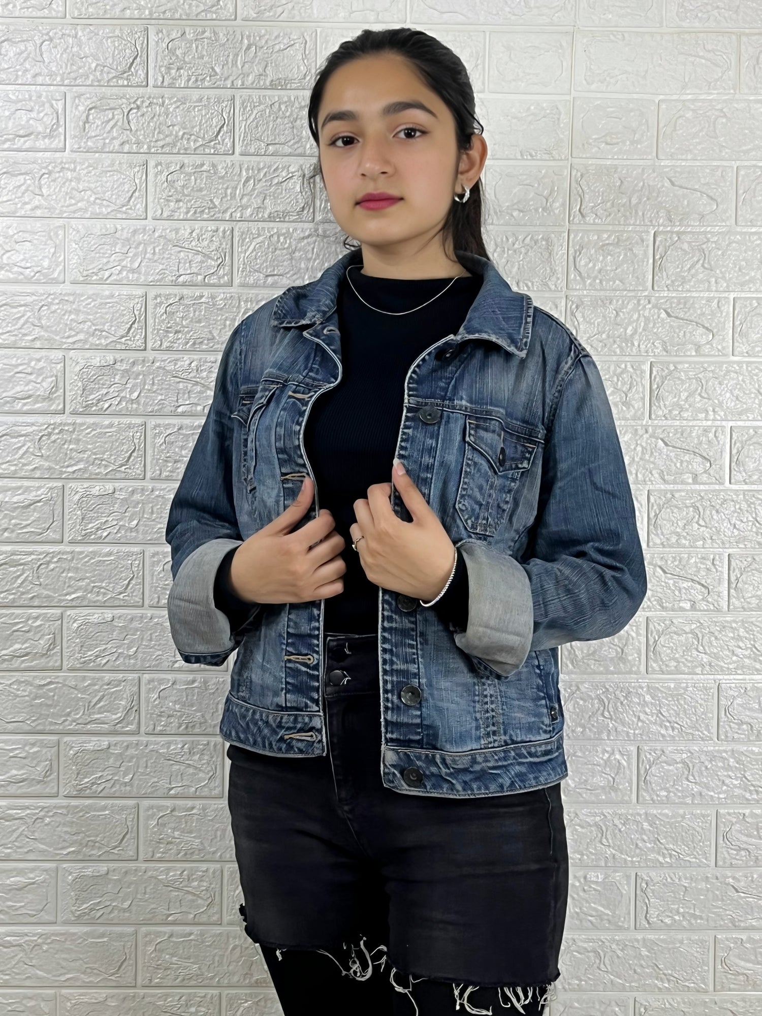 Women’s Classic Blue Denim Jacket | Button-Down Casual Long Sleeve Outerwear