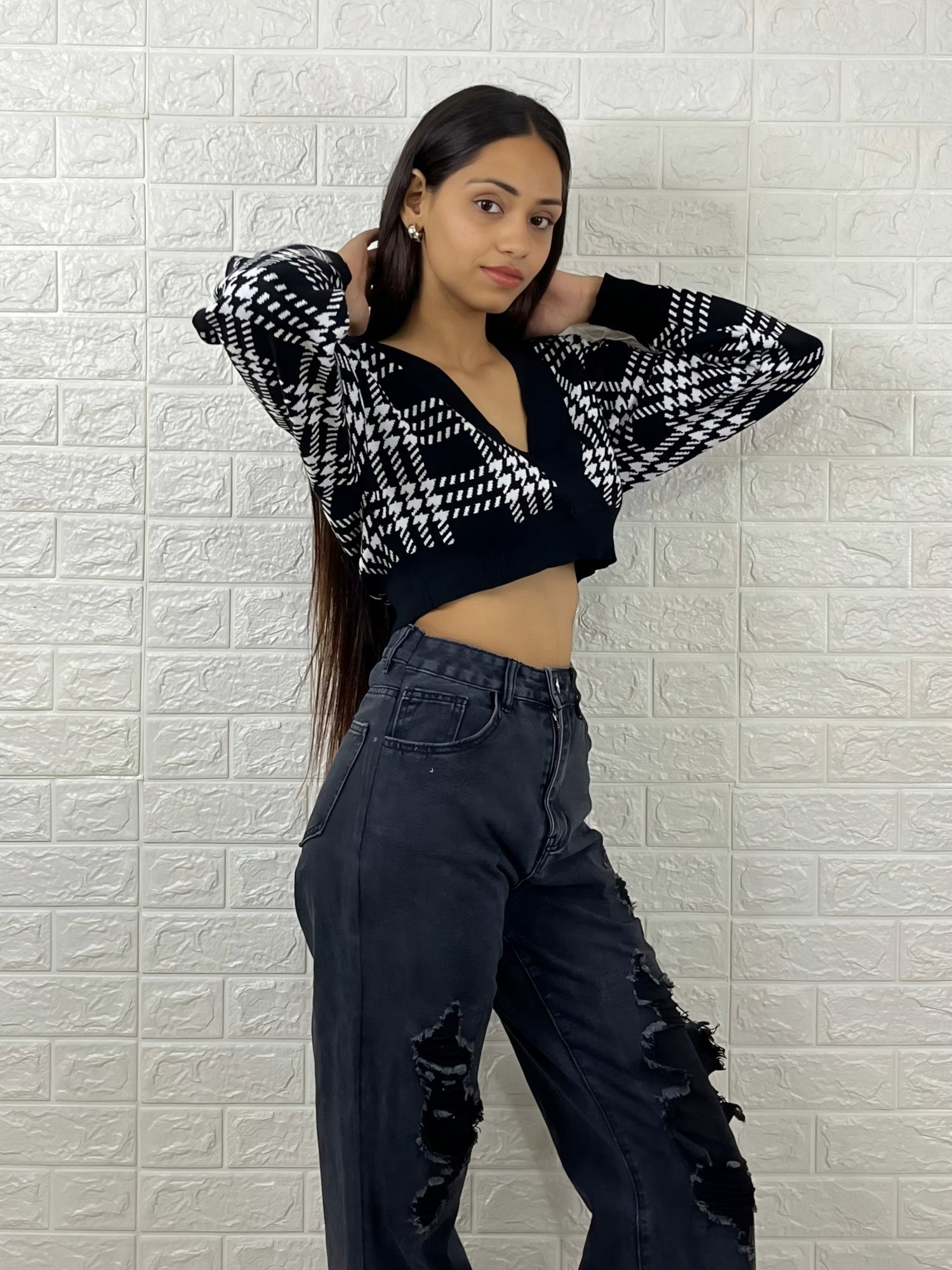 Black & White Checkered Knit Crop Top