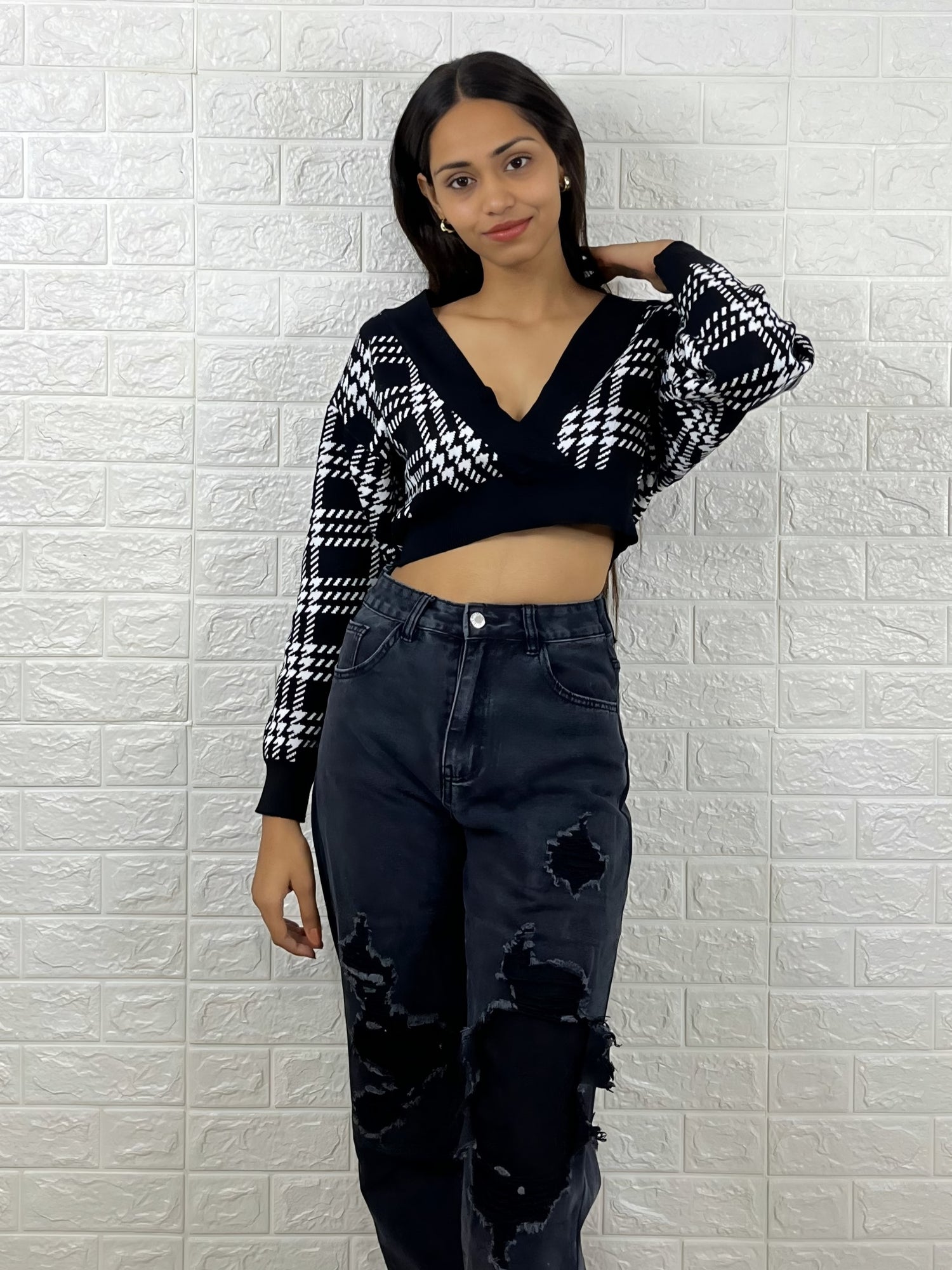 Black & White Checkered Knit Crop Top