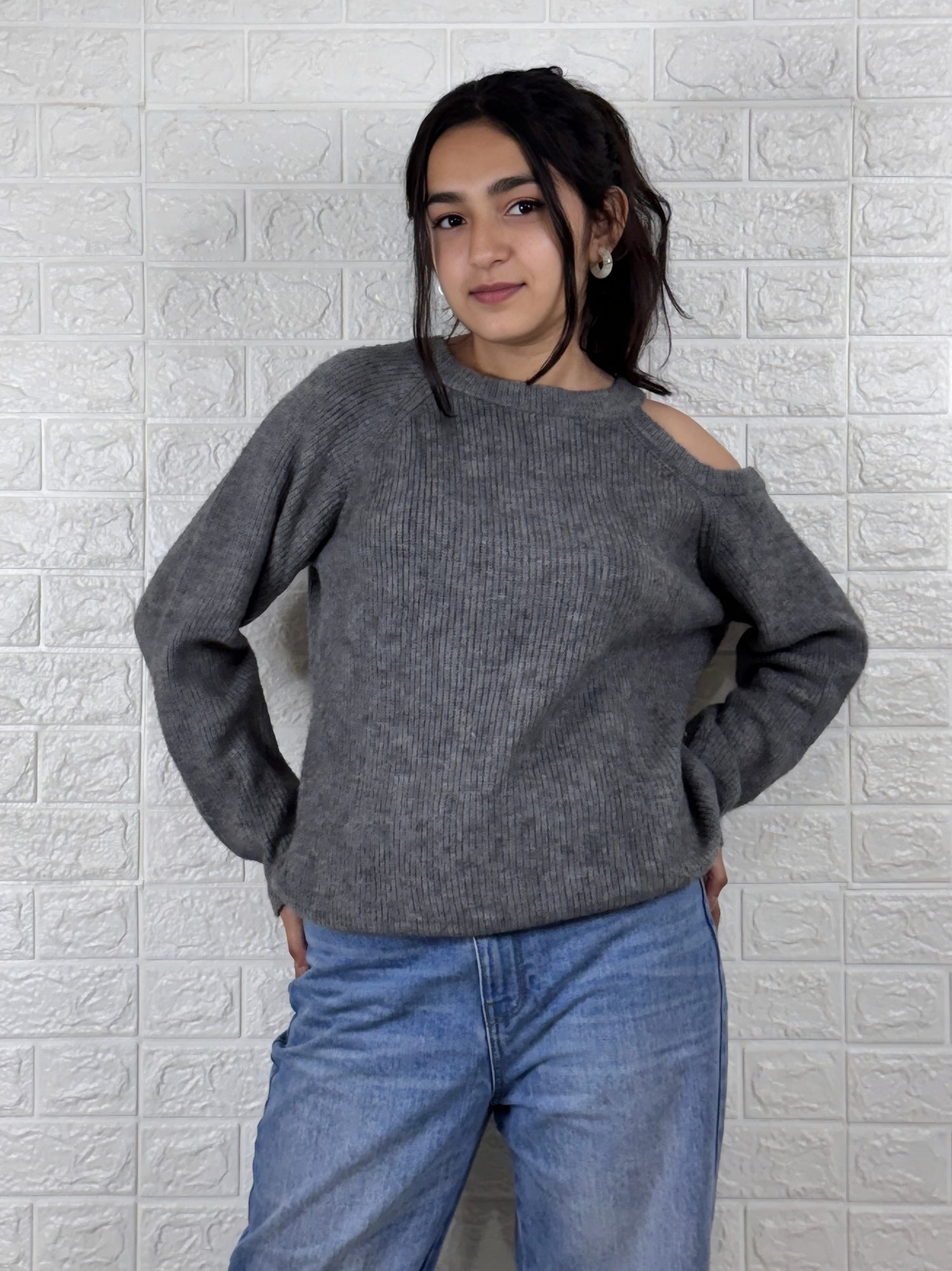 Chic Grey Cold Shoulder Ribbed Sweater