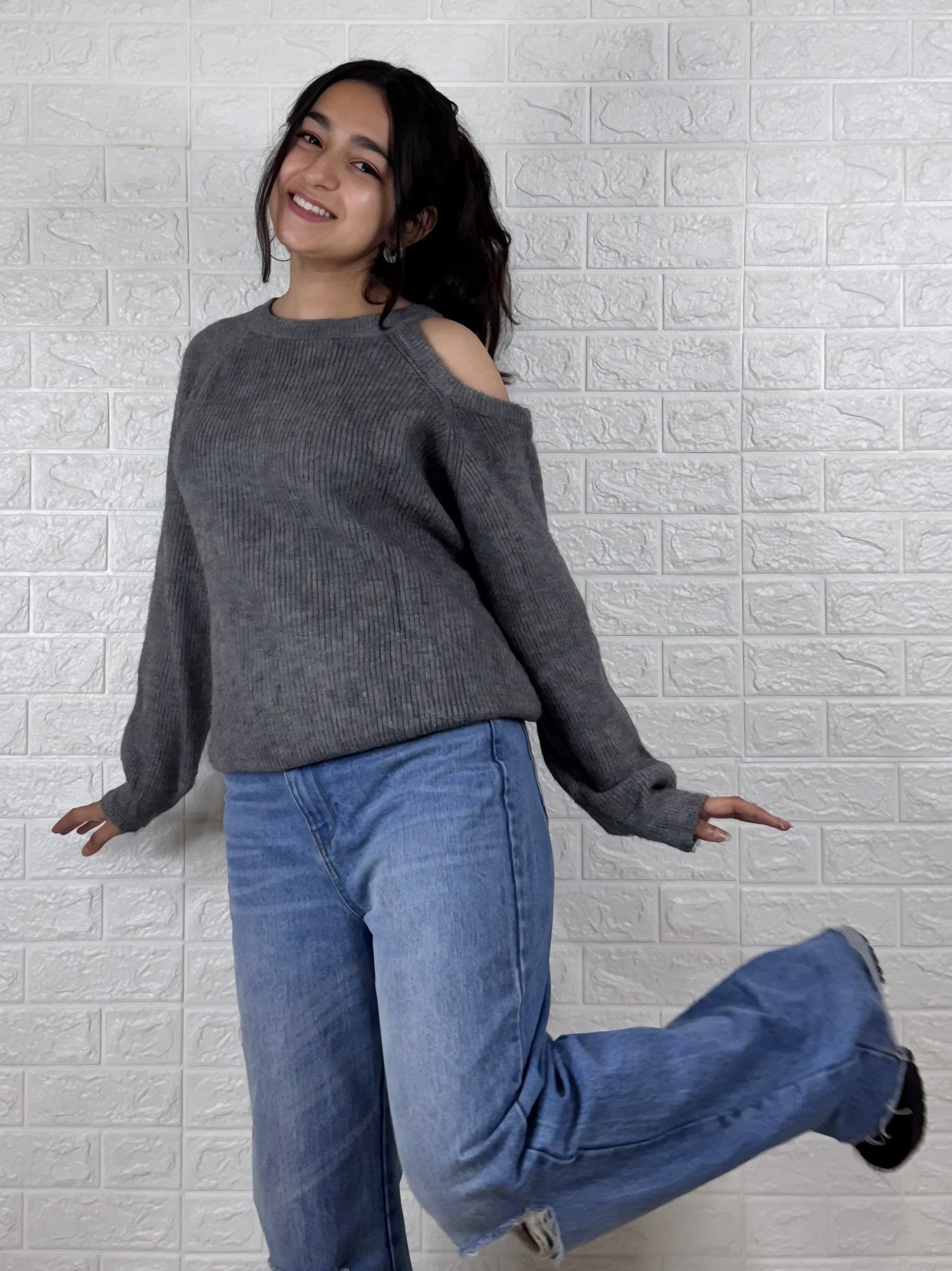 Chic Grey Cold Shoulder Ribbed Sweater